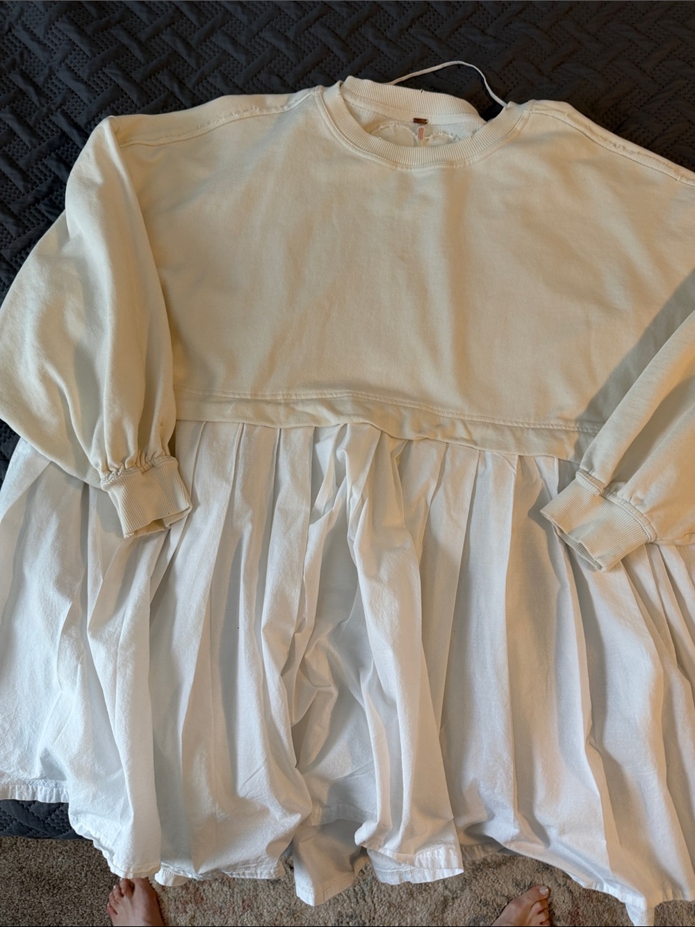 Women’s Free People Xl Cream & White Two-Tone Peplum Sweatshirt Top